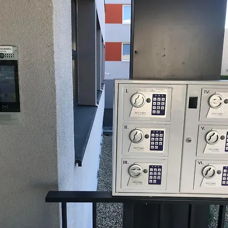 111apartments * コシツェ